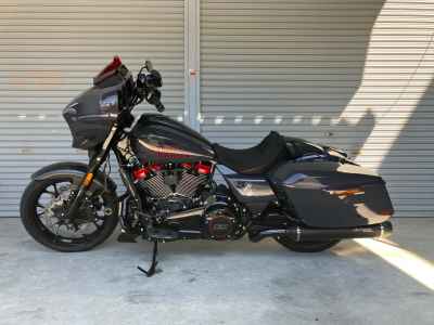 Harley-Davidson FLHXSTSE CVO 2026