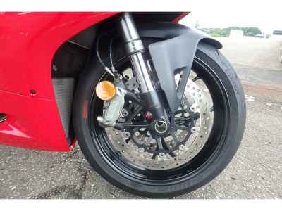 Ducati Panigale V2 2023