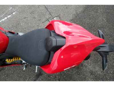 Ducati Panigale V2 2023
