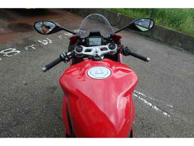 Ducati Panigale V2 2023
