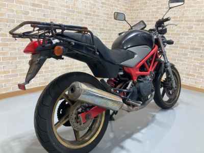 Honda VTR250 2011
