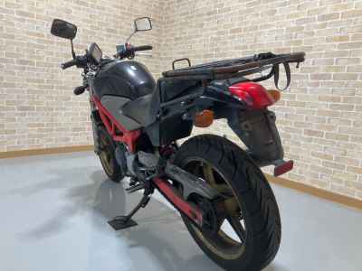 Honda VTR250 2011