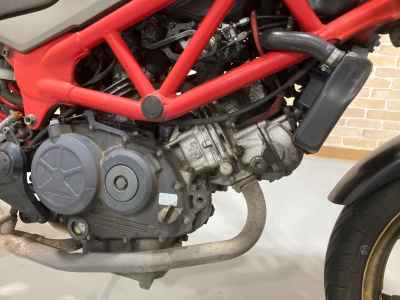 Honda VTR250 2011