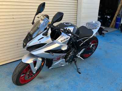 Suzuki GSX-8R 2025