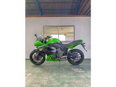 Kawasaki Ninja 400R 2011