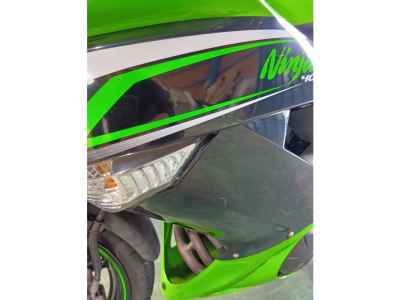 Kawasaki Ninja 400R 2011