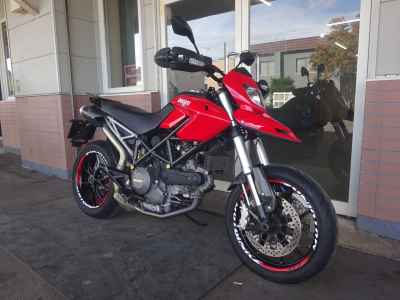 Ducati Hypermotard 796 2012