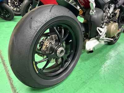 Ducati Streetfighter V4S 2021