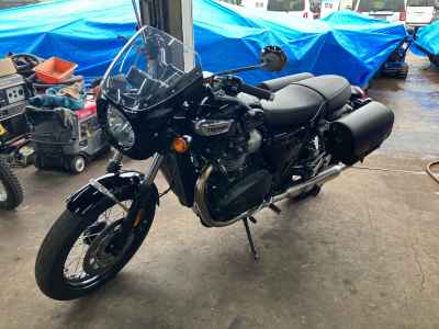 Triumph Bonneville T100 2021