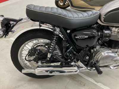 Kawasaki W800 2025