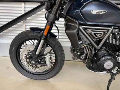 Ducati Scrambler Nightshift 2025