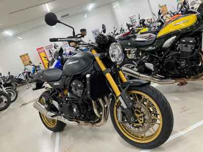 Kawasaki Z900RS 2025
