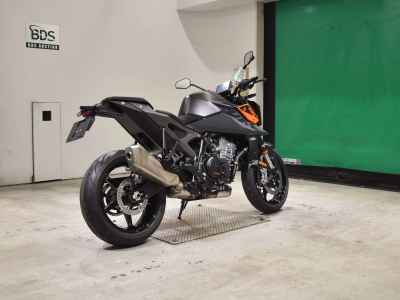 KTM 990 Super Duke 2024