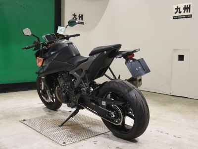 KTM 990 Super Duke 2024