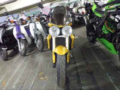 Triumph Street Triple 675 2011