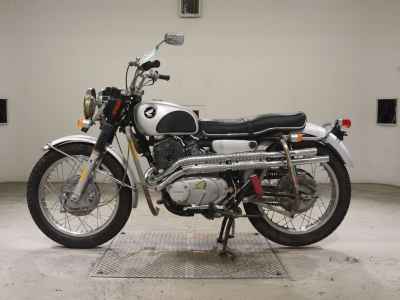 Honda CL72