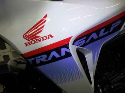 Honda Transalp 750 2024