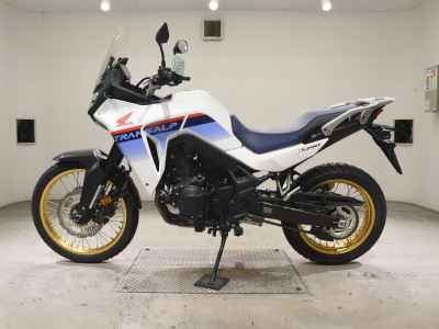 Honda Transalp 750 2024