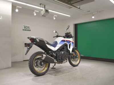Honda Transalp 750 2024