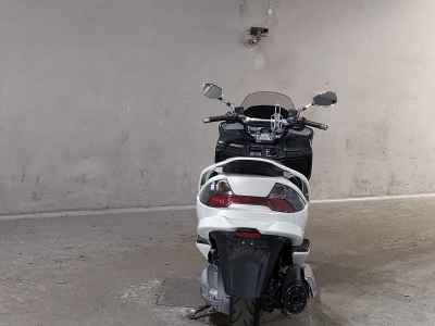 Suzuki Skywave 250S