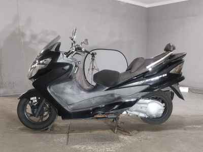 Suzuki Skywave 250S