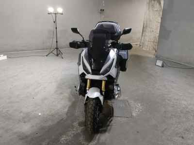 Honda X-Adv 750 2025