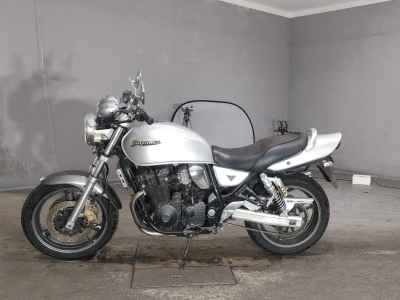 Suzuki GSX400 Inazuma