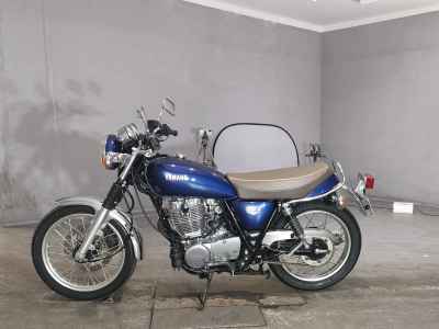 Yamaha SR400 2021