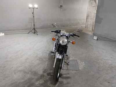 Yamaha SR400 2021