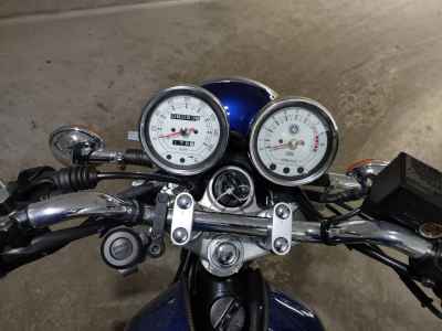 Yamaha SR400 2021