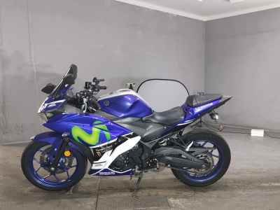Yamaha YZF-R25 2015