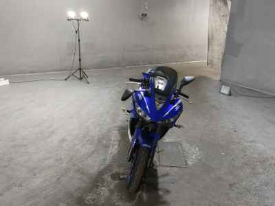 Yamaha YZF-R25 2015
