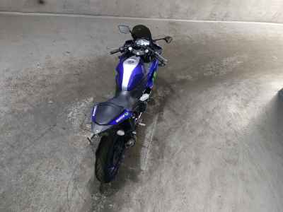 Yamaha YZF-R25 2015