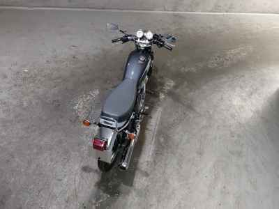 Yamaha SR400 2021