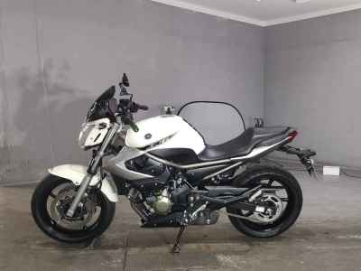Yamaha XJ6 Diversion N 2012
