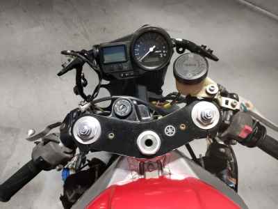 Yamaha YZF-R1