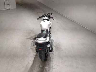 Suzuki GSR250