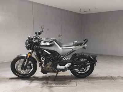 Husqvarna Svartpilen 401 2022