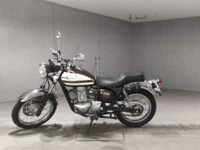 Kawasaki Estrella