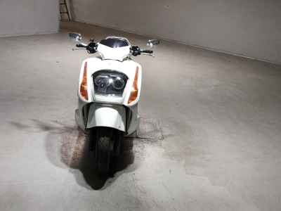 Suzuki Gemma 250