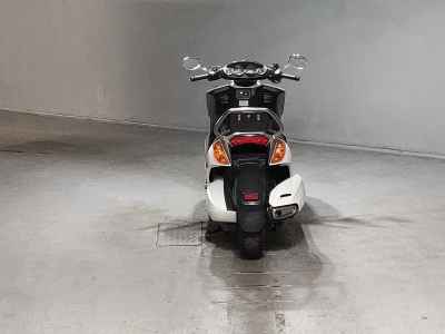 Suzuki Gemma 250