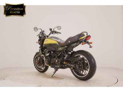 Kawasaki Z900RS 2023