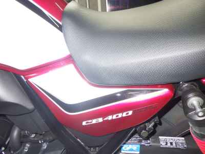 Honda CB400 Super Boldor 2022