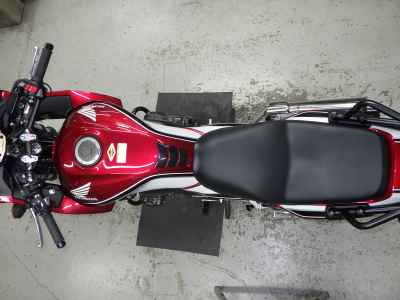 Honda CB400 Super Boldor 2022