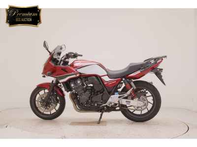 Honda CB400 Super Boldor 2022
