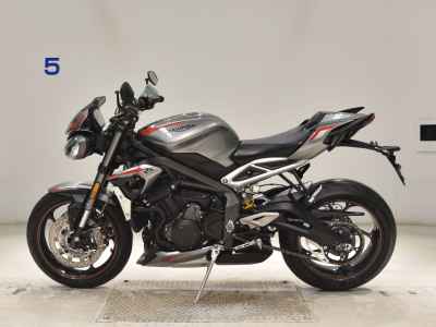 Triumph Street Triple 765 RS 2021