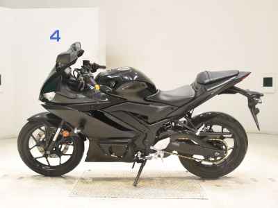 Yamaha YZF-R3 2021