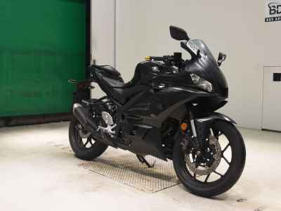 Yamaha YZF-R3 2021
