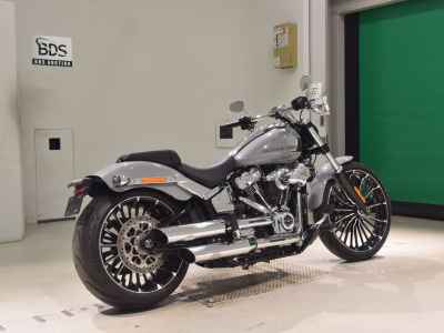 Harley-Davidson Breakout FXBR1920 2024