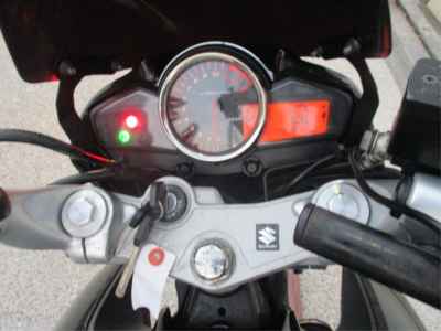 Suzuki GSR250